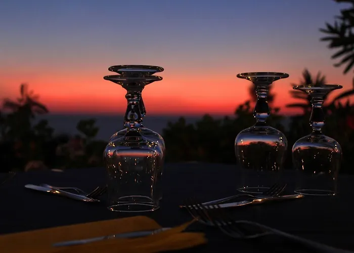 Отель Villaggio Sabbie D'oro Торре-дей-Корсари