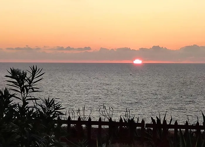 Отель Villaggio Sabbie D'oro Торре-дей-Корсари